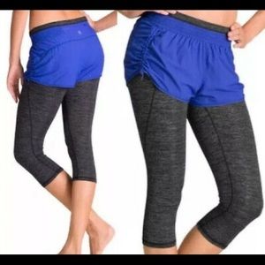 Athleta Go Getter 2 in 1 Knicker Shorts Leggings Blue Ruched Running Size Large